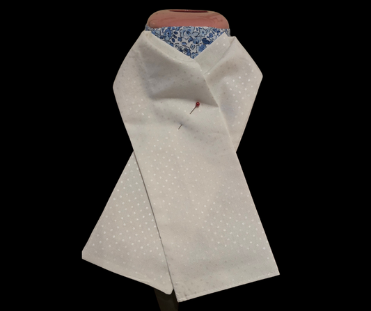 Cotton Pretied Stock White With Silver Spot Crown and Thistle